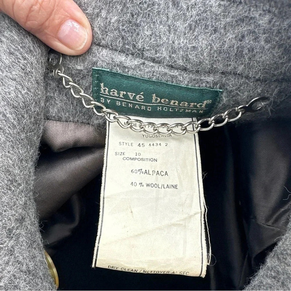 HARVE BENARD BY BENARD HOLTZMAR WOMENS PEA COAT GEAY SIZE 10 60%ALPACA 40%
WOOL - Picture 7 of 10